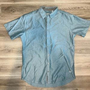 Depart west button up